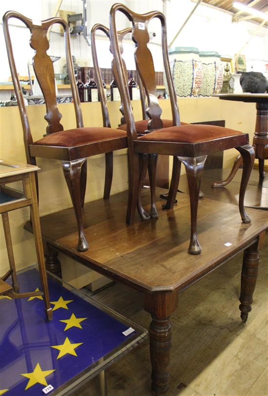 Late Vict ext dining table with extra leaf and 3 Queen Anne style dining chairs